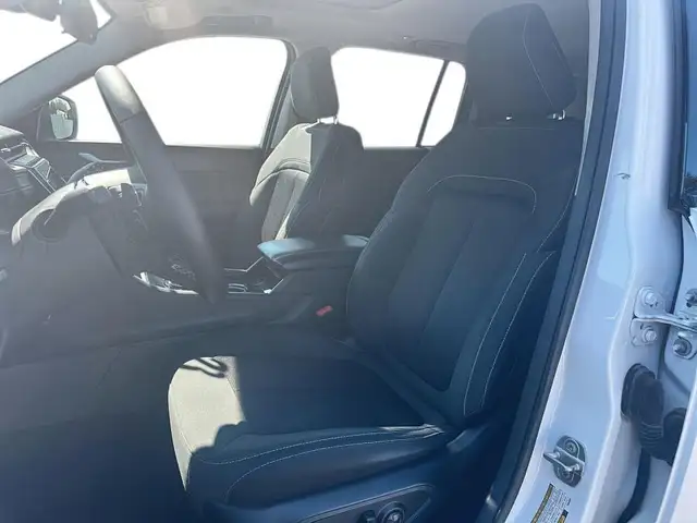 2023 JEEP GRAND CHEROKEE 4X4 LAREDO 4X4 in Cars & Trucks in Stratford - Image 10