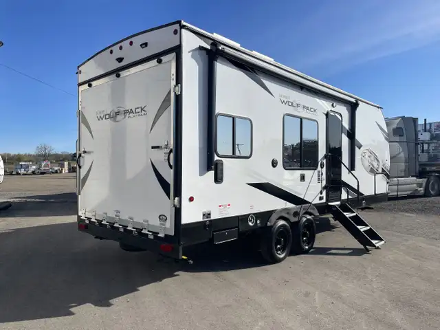 2024 WOLF PACK BY CHEROKEE TOY HAULER CKT26PACK15 in Travel Trailers & Campers in Mississauga / Peel Region - Image 30