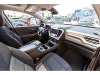 MINT CONDTION, CLEAN CARFAX! - 3.6L V6 Engine - AWD - Automatic Transmission - Apple CarPlay & Andro... (image 4)