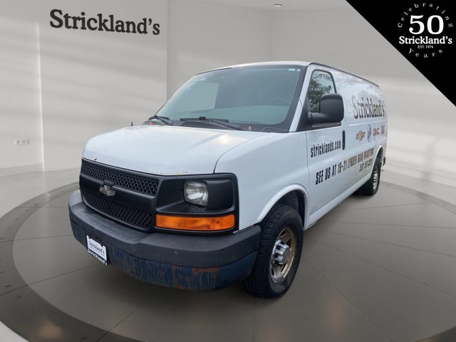 2010 CHEVROLET EXPRESS 2500 2WD in Cars & Trucks in Stratford