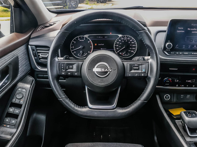 2023 Nissan Rogue SV Moonroof SV | 4WD | Moonroof | ADAPTIVE... in Cars & Trucks in London - Image 3