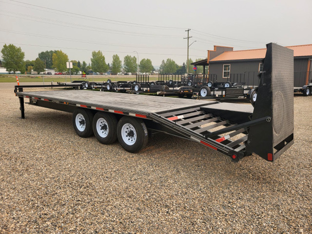 25ft Tri-axle Deck-over with Beavertail in Cargo & Utility Trailers in Fort St. John - Image 4