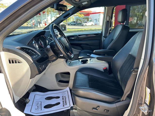  2018 Dodge Grand Caravan Premium Plus | Leather | Bluetooth in Cars & Trucks in St. Catharines - Image 4