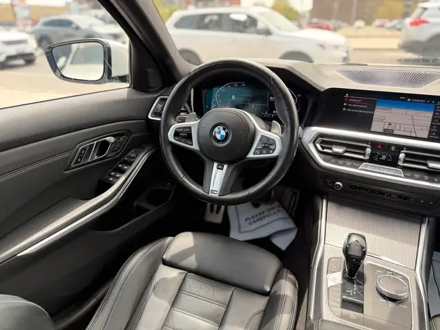 2019 BMW 3-Series //M SPORT | SUNROOF | HEAD UP DISPLAY in Cars & Trucks in City of Toronto - Image 17