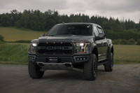 Equipped with a 450 hp twin-turbo V6, 10-speed auto, FOX Live Valve shocks, and Trail Control. Deale... (image 3)