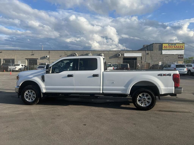2022 Ford F-350 XLT Crew Cab Long Box 4WD in Cars & Trucks in City of Toronto - Image 4