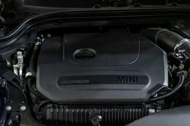 2024 MINI 5 Door Cooper S | Premier Line 2.0 | Accès Confort in Cars & Trucks in City of Montréal - Image 11