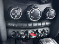 This unique 2015 Mini Cooper 3 Door is a great choice for many reasons! With heated seats, peppy and... (image 6)