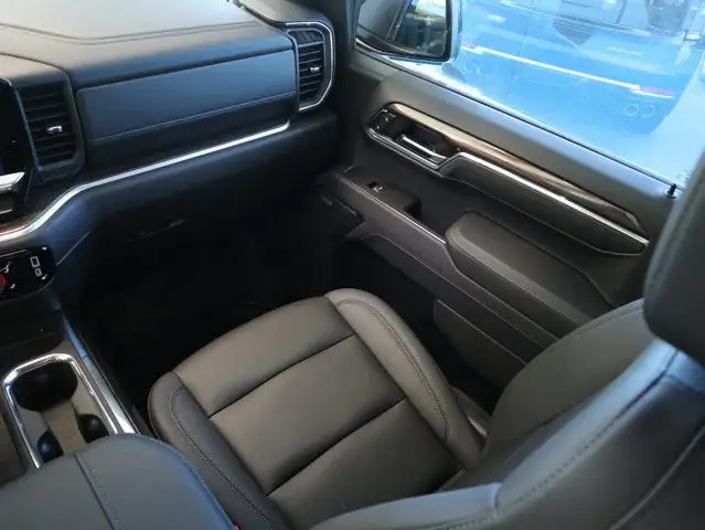 2025 Chevrolet Silverado 1500 LT Trail Boss in Cars & Trucks in Lloydminster - Image 14