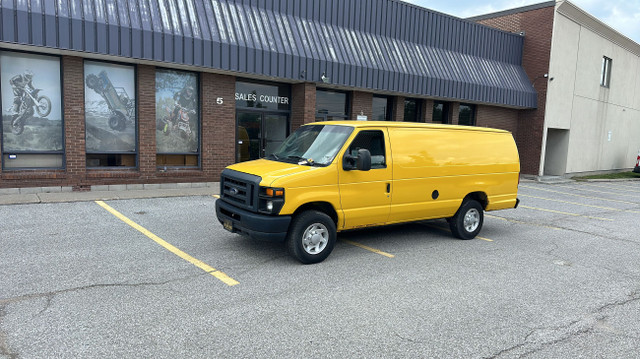 2014 Ford Econoline Cargo Van ESTENDED *** LOW KM’S *** READ FOR in Cars & Trucks in City of Toronto