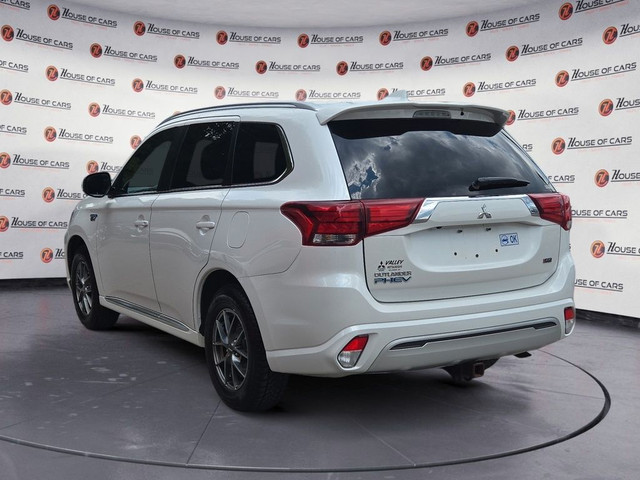 2020 Mitsubishi Outlander PHEV SEL S-AWC Hybris And Electric Lea in Cars & Trucks in Calgary - Image 4