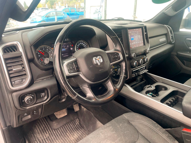 2020 Ram 1500 BIG HORN CREW V8 4X4 *SIEGES CHAUFF* CARPLAY *3.92 in Cars & Trucks in Laurentides - Image 3