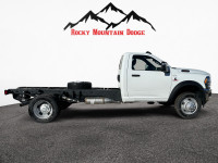 PLENTY OF OPTIONS IN THIS 5500 CAB CHASSIS INCLUDING A 6.7 CUMMINS DIESEL, POWER TAKE OFF GROUP, TAN... (image 4)