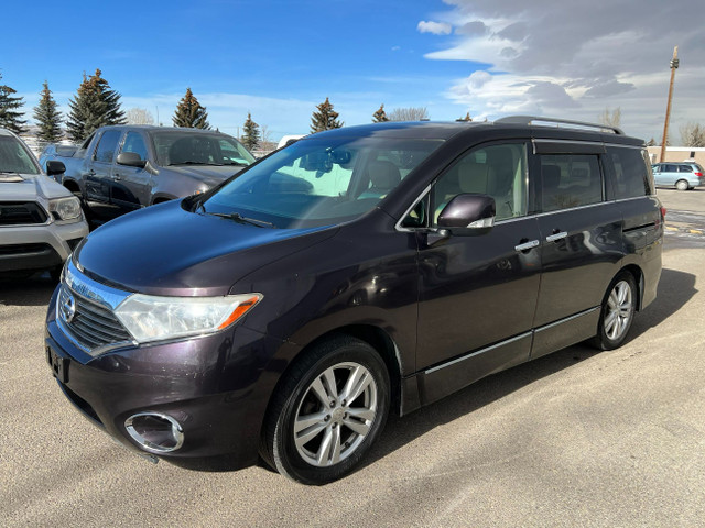 2011 Nissan Quest SL/fully loaded/panoramic sunroof/warranty!  in Cars & Trucks in Calgary