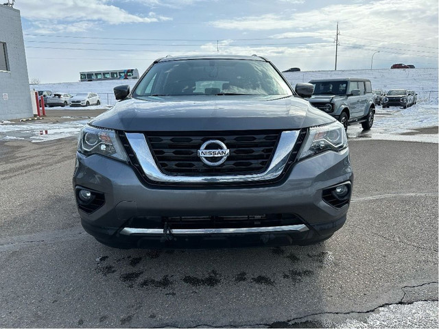  2018 Nissan Pathfinder in Cars & Trucks in Calgary - Image 2