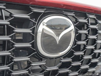 Experience the refined power and confident handling of this 2025 Mazda CX-70 GS-L MHEV. This SUV boa... (image 8)