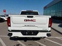 2022 GMC SIERRA 1500 LIMITED AT4 | 4WD | ACCIDENT FREE CARFAX | ONE OWNER HEATED SEATS HEATED STEERI... (image 4)
