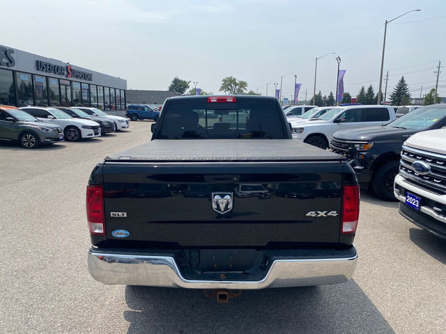 2016 Ram 1500 SLT Quad Cab 4x4 ~HEMI ~Backup Camera ~Bluetooth in Cars & Trucks in Barrie - Image 3