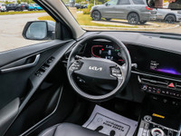 Used 2024 Kia Niro Plug-In Hybrid | Gray | 6-Speed Dual Clutch | Apple CarPlay & Android Auto | For... (image 5)