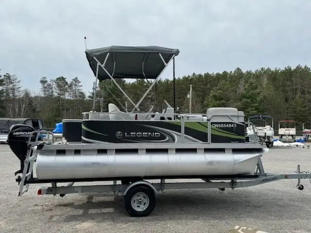2017 17' LEGEND SPLASH PONTOON 30HP 4-STROKE in Powerboats & Motorboats in Peterborough - Image 18