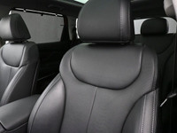 Just arrived! Freshly certified and Low Kms! Panoramic Sunroof, Remote Start, Complementary 1 year B... (image 6)