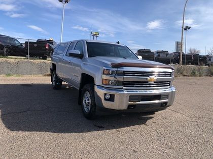 2015 Chevrolet Silverado 2500HD 6.0L GAS WORKHORSE WITH A CANOPY in Cars & Trucks in Medicine Hat - Image 2