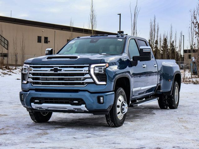 2025 Chevrolet Silverado 3500HD High Country in Cars & Trucks in Strathcona County - Image 3