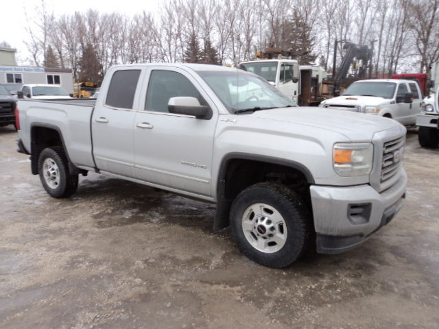 2018 GMC Sierra 2500HD SLE 6.5 ft box 4x4 in Cars & Trucks in Winnipeg - Image 3