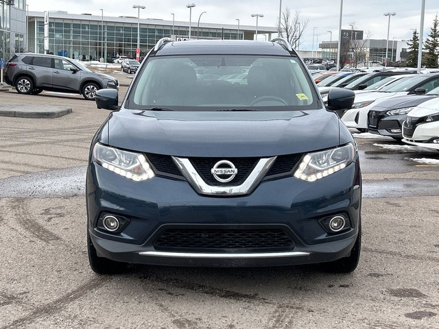  2016 Nissan Rogue SV AWD - Leather / Navigation in Cars & Trucks in Calgary - Image 2