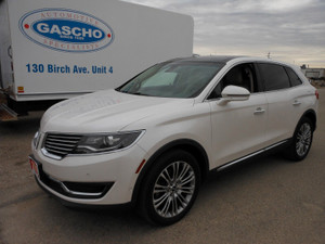 2018 Lincoln MKX Reserve AWD | LOW KM | Park Assist | Navigation | Panoramic Roof | Apple CarPlay | Android Auto |