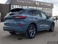 Experience the thrill of the 2024 Ford Escape ST-Line, a used SUV with only 46,340 kilometers on the... (image 5)