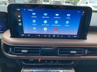 Born from the boundless allure of flight, the 2025 Lincoln Aviator uses intentional horizontal lines... (image 8)