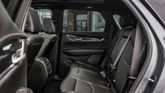2021 Cadillac XT5 AWD Premium Luxury | Driver Awareness Package in Cars & Trucks in Guelph - Image 13