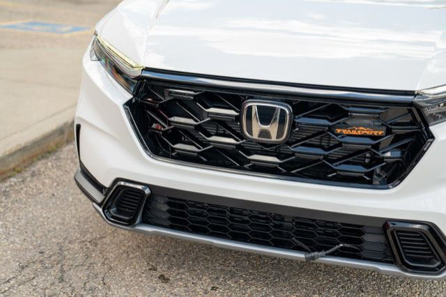 2026 Honda CR-V Hybrid TrailSport in Cars & Trucks in Edmonton - Image 3