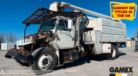 1999 INTERNATIONAL NAVISTAR 4900 CAMION FORESTIER AVEC PANIER