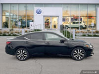 This Nissan Sentra boasts a Regular Unleaded I-4 2.0 L/122 engine powering this Variable transmissio... (image 5)