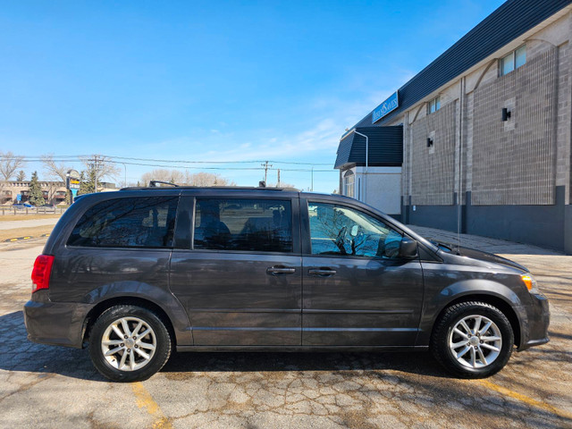 2015 Dodge Grand Caravan SXT FULL STOW N GO, POWER SLIDING DOORS in Cars & Trucks in Winnipeg - Image 2