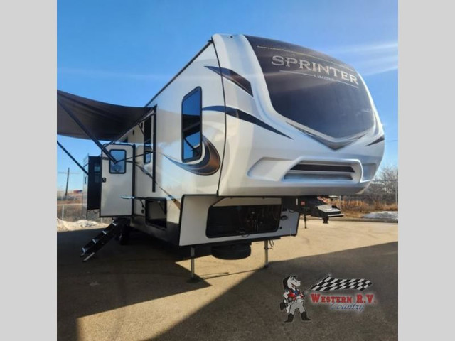 2022 Keystone RV Sprinter Limited 3530DEN in Travel Trailers & Campers in Fort McMurray