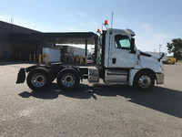 2020 FREIGHTLINER T12664ST;Heavy Duty Trucks - CONVENTIONAL W/O SLEEPER Penske Location 2500 PITFIEL... (image 7)