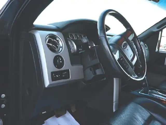 2010 Ford F-150 F150 in Cars & Trucks in Regina - Image 30