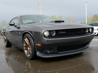 6.4L SRT HEMI V8, 485 HORSEPOWER! Rare Dynamics Package! Shaker Package ($3000), Power Sunroof, Heat... (image 5)