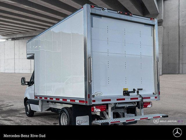 2024 Mercedes-Benz Sprinter 4500 144 Wheelbase RWD in Cars & Trucks in Longueuil / South Shore - Image 3