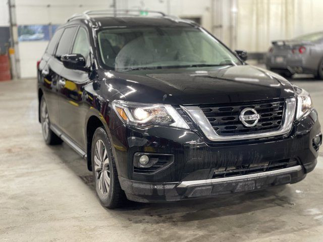 2019 Nissan Pathfinder SV | 3.5L V6 Engine | No Accidents in Cars & Trucks in Calgary - Image 2