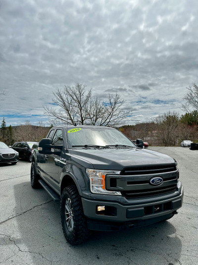 2018 Ford F-150 XLT SPORT FX4 with Alloys/bluetooth/lifted/35"s