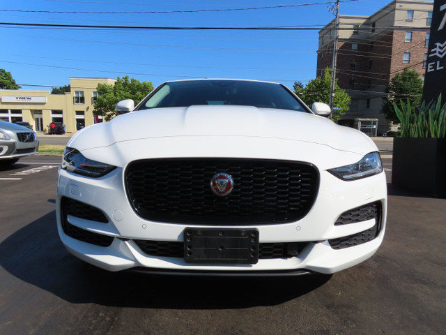 2020 Jaguar XE SE P250 AWD - Navigation - Leather - Sunroof !!! in Cars & Trucks in Oakville / Halton Region - Image 3