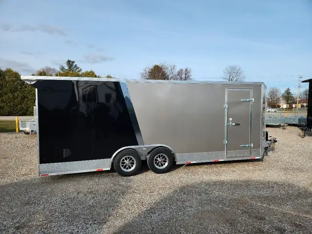 2025 Tow-Tek 8.5x20 Two-Tone Car Hauler in Cargo & Utility Trailers in Mississauga / Peel Region - Image 3