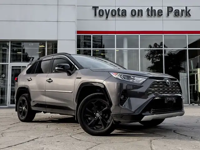 2021 Toyota RAV4 Hybrid XSE AWD in Cars & Trucks in City of Toronto - Image 3