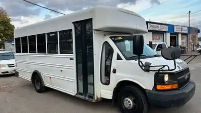 2009 Chevrolet Express Commercial Cutaway 4500 159" WB, PREVIOUS SCHOOL BUS, VERY WELL MAINTAINED, O...