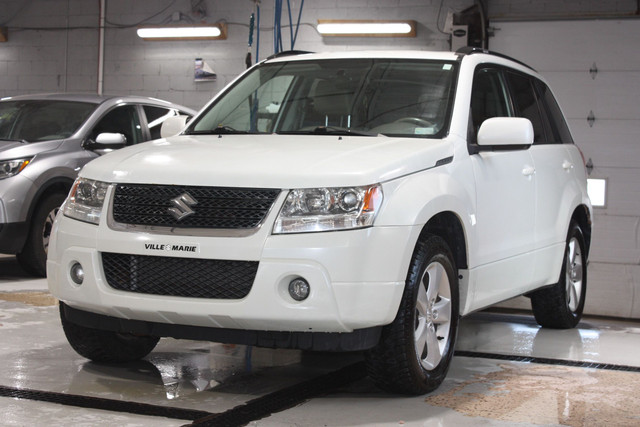 2010 Suzuki Grand Vitara JLX in Cars & Trucks in City of Montréal - Image 3