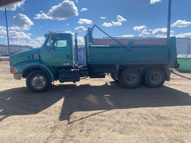 1999 Sterling LT8513 Tandem Gravel Truck N/A in Heavy Trucks in Edmonton - Image 3